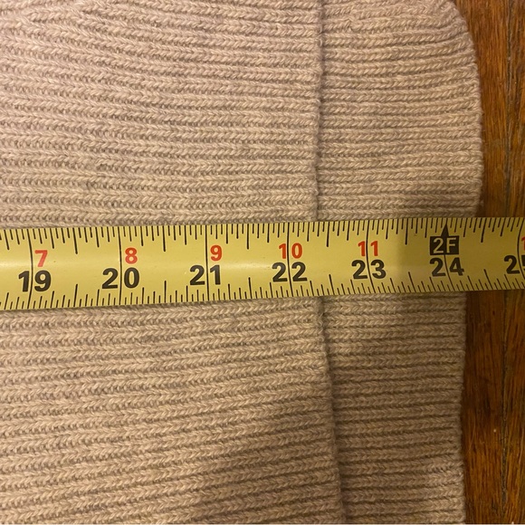 Cable sweater - Picture 5 of 6